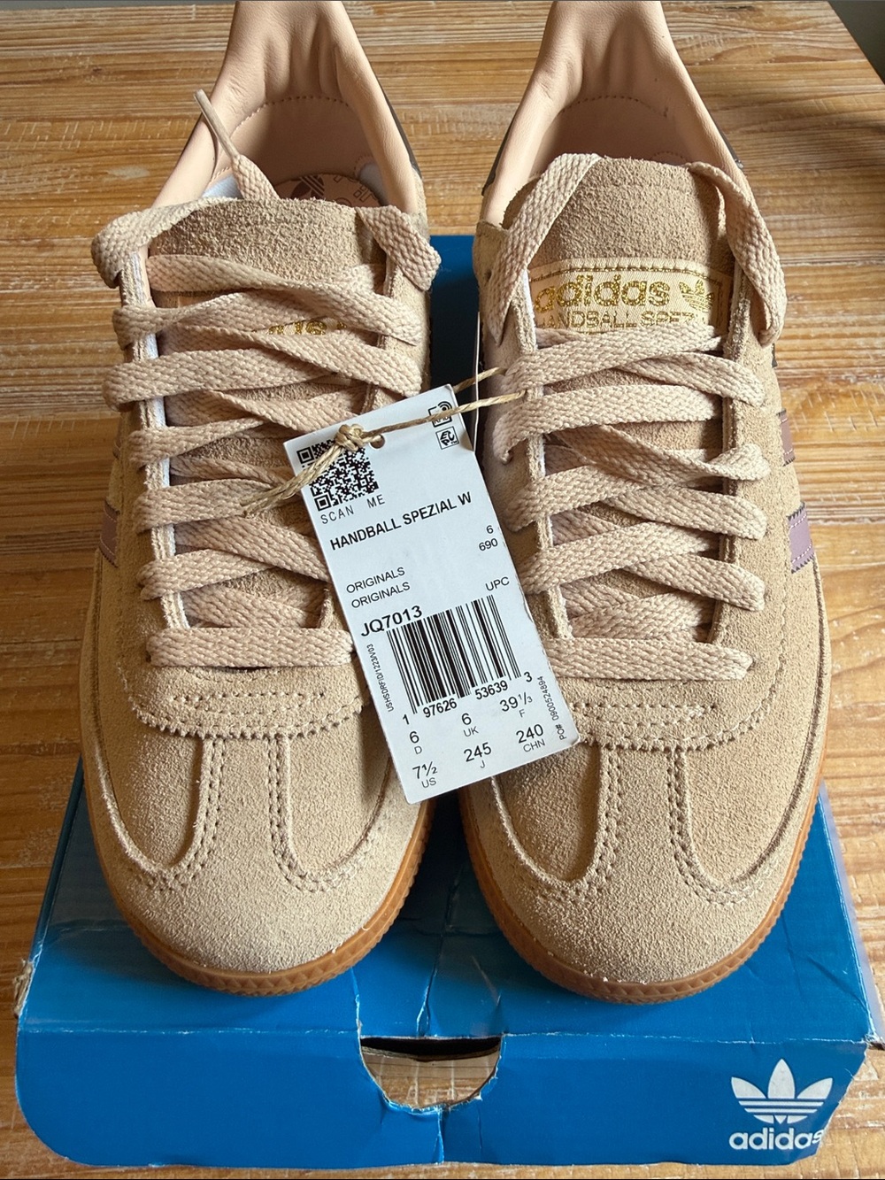 adidas Handball Spezial Suede Sneaker in Beige with Pink & Gray Stripes - Picture 2 of 7